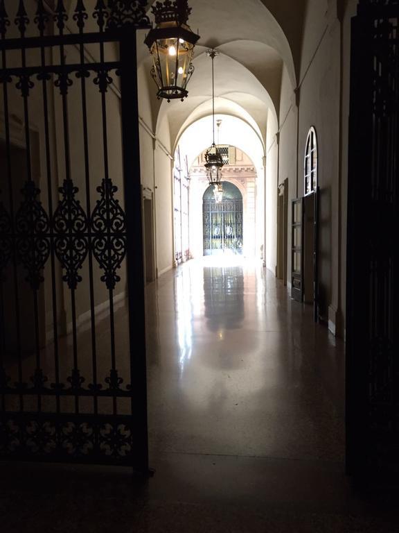 Palazzo Bargellini Panzacchi Apartments Bologna Exterior foto
